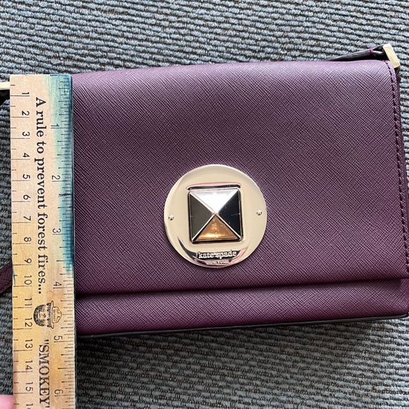Kate Spade Newbury Lane Sally Turn Lock Crossbody Leather Purse Small Wine - Picture 14 of 17